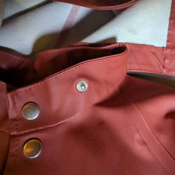 STUTTERHEIM Kid's Stockholm Mini Raincoat, Barn Red, - Picture 8 of 16